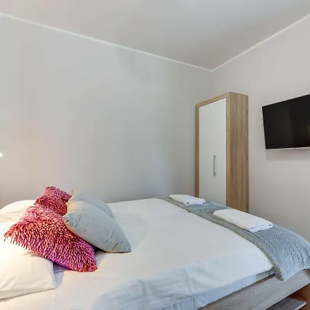 Aura Island Old Town *