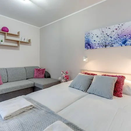 Апартаменты Aura Island Old Town