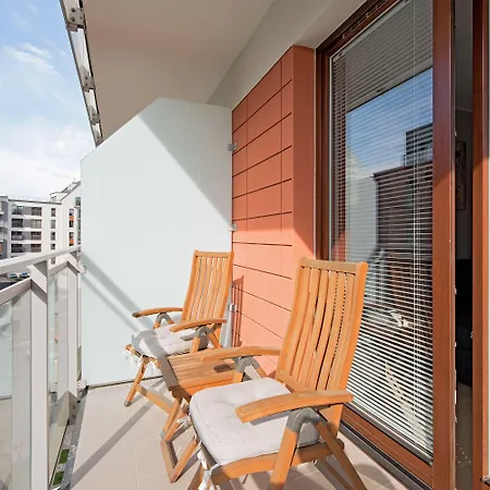 Aura Island Old Town