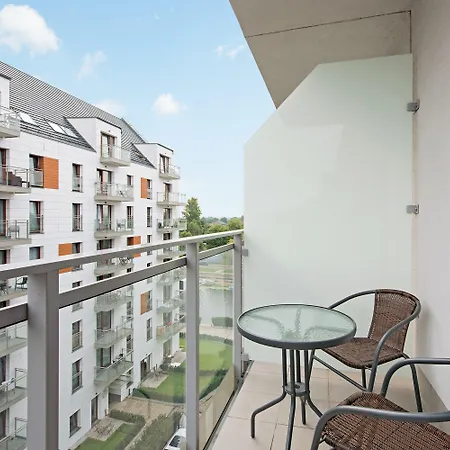 Aura Island Old Town Гданьск