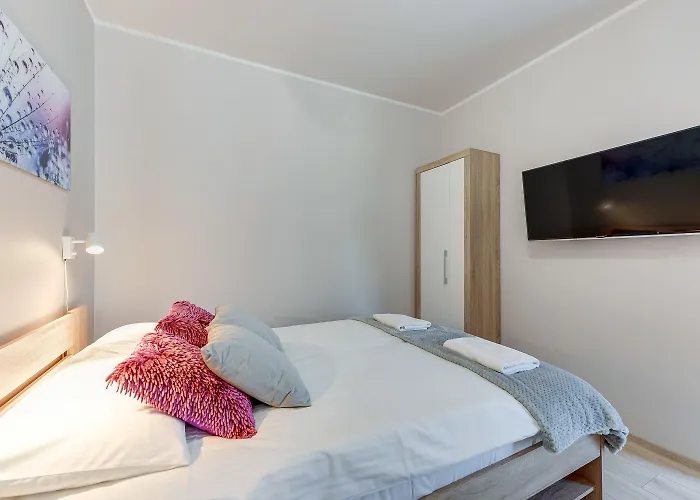 Aura Island Old Town *