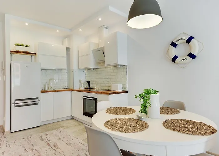 Aura Island Old Town